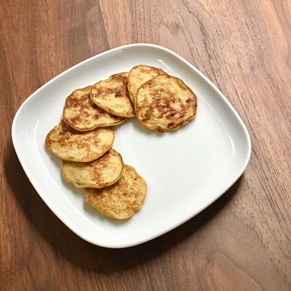 寶寶食譜-無粉無糖無油，香蕉鬆餅：doggypoo 一起做