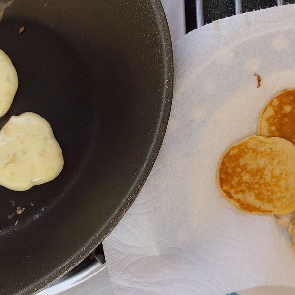 超簡單快速香蕉煎餅（寶寶手指食物）：Tzu Hsun Gao 一起做