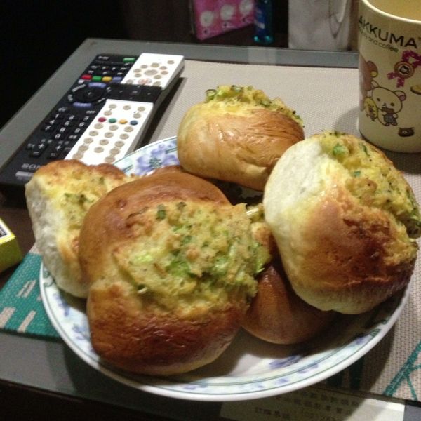 蔥花麵包 : 東方志玲一起做