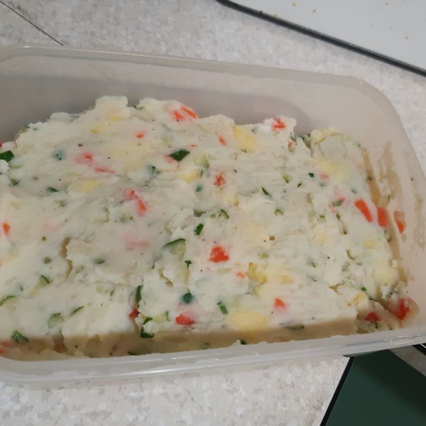 夏日食譜~馬鈴薯泥：莉 一起做