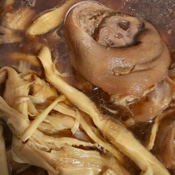 undefined：煮飯ㄟ 一起做