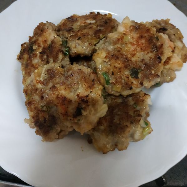 香煎蝦肉餅 : 阿中一起做