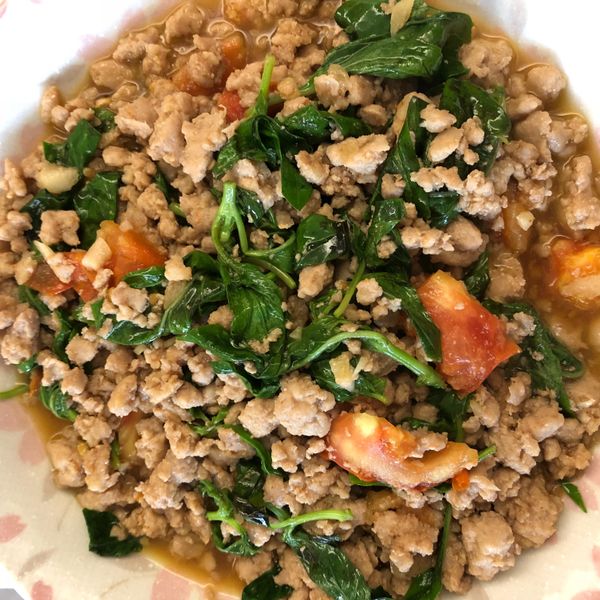 泰式打拋豬 : Sylvia Jiang一起做