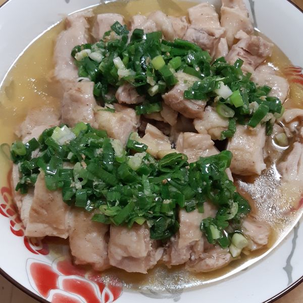 蔥油嫩雞【電鍋版】 : Pei Pei 吳一起做