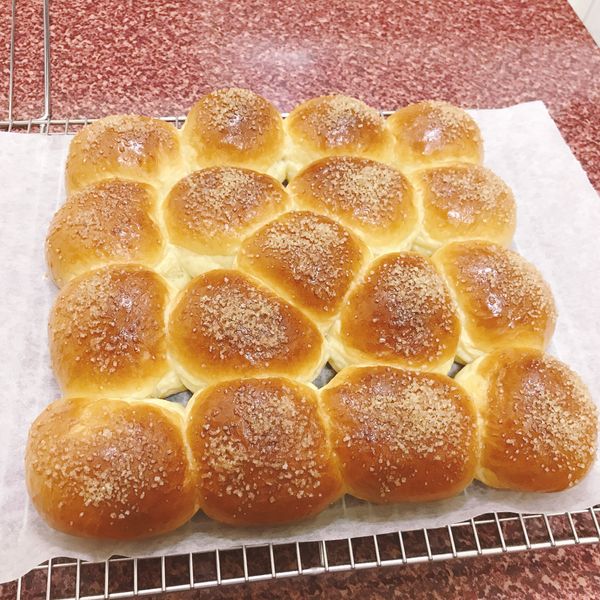 300顆以上實做完美比例的拉絲牛奶小餐包 : 我是Miya Wu一起做