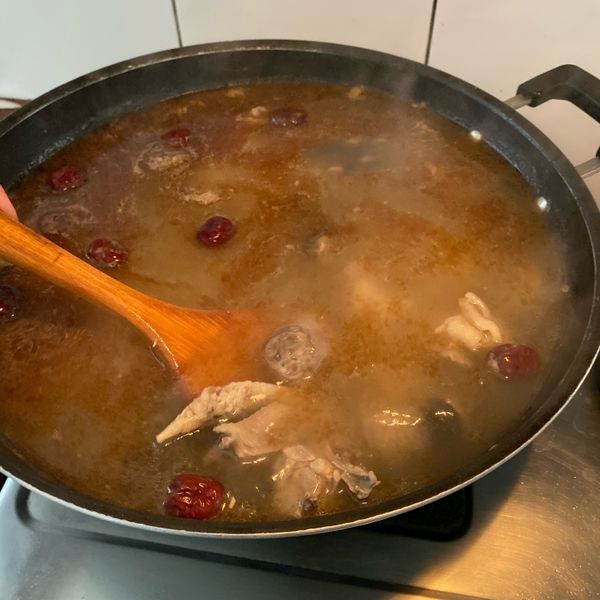 菇菇麻油雞湯 - 好菇道營養料理 : 林小婷一起做