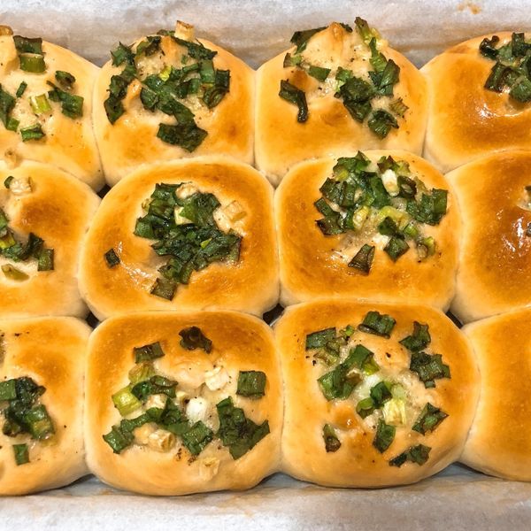 香葱小餐包，懷念的復古味道 : Violet Chen一起做