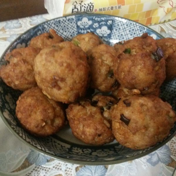 酥炸蝦肉丸子：林倩怡 一起做