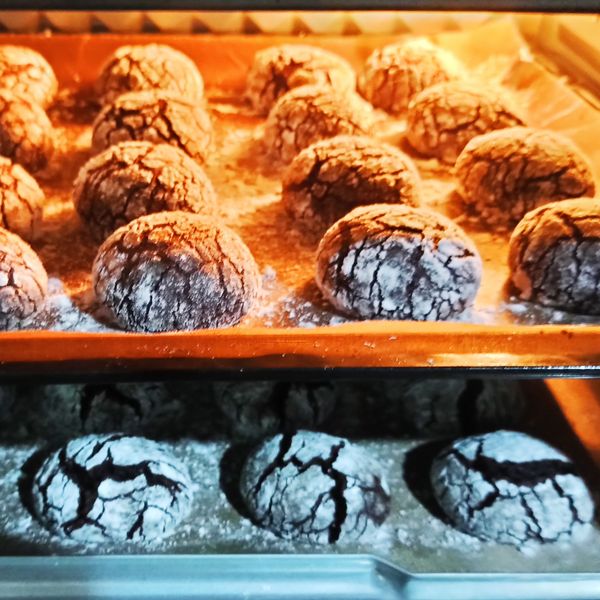 《應景聖誕》雪花裂紋可可餅乾～植物油版本 : 羅美勛一起做