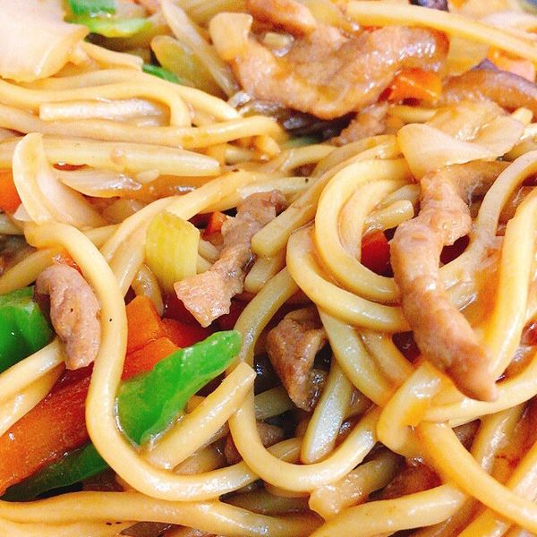 肉絲炒麵(台式) - {家常經典} : 糖辛子甜不辣一起做