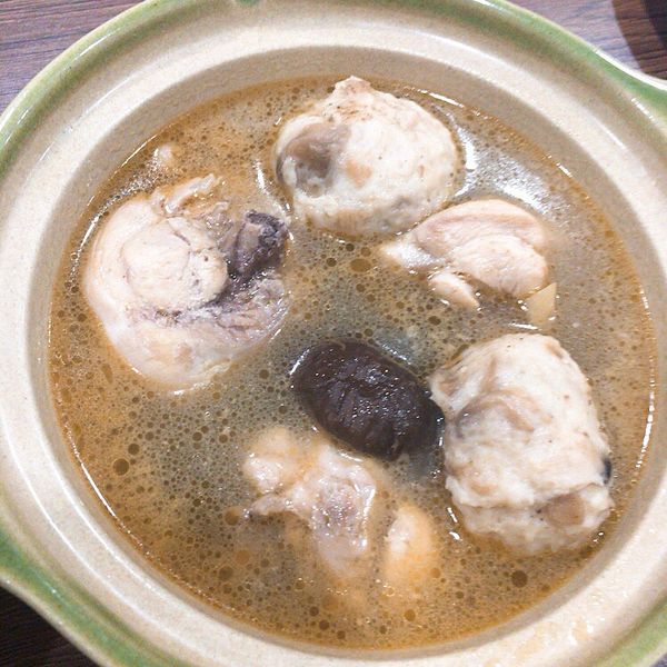 麻油香菇雞湯 : Laetitia Chen一起做
