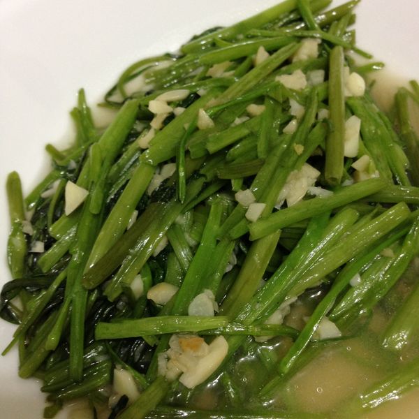 蒜香空心菜：Ritata 一起做