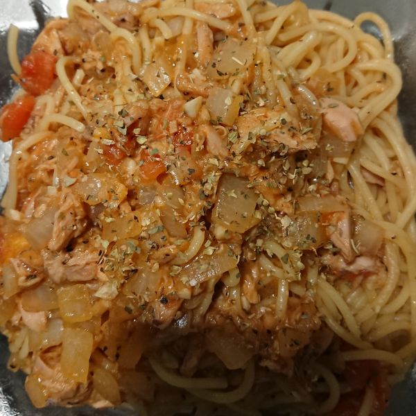 【一個人的廚房】番茄鮪魚義大利麵 : 張蓉瑄一起做