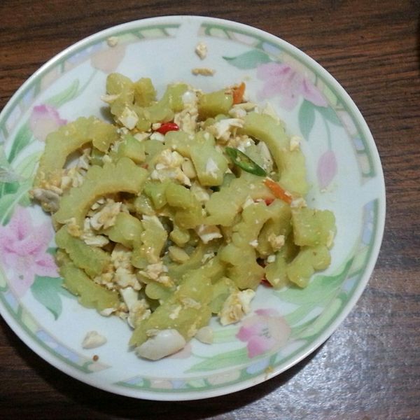 懶人妻的超簡單料理～「苦瓜鹹蛋」：Doris Dai 一起做