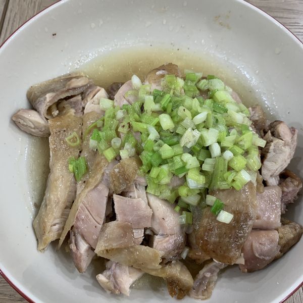 蔥油雞-簡單電鍋料理 : Daphne Tai一起做