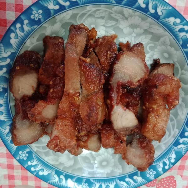 紅糟肉：黃玉米 一起做