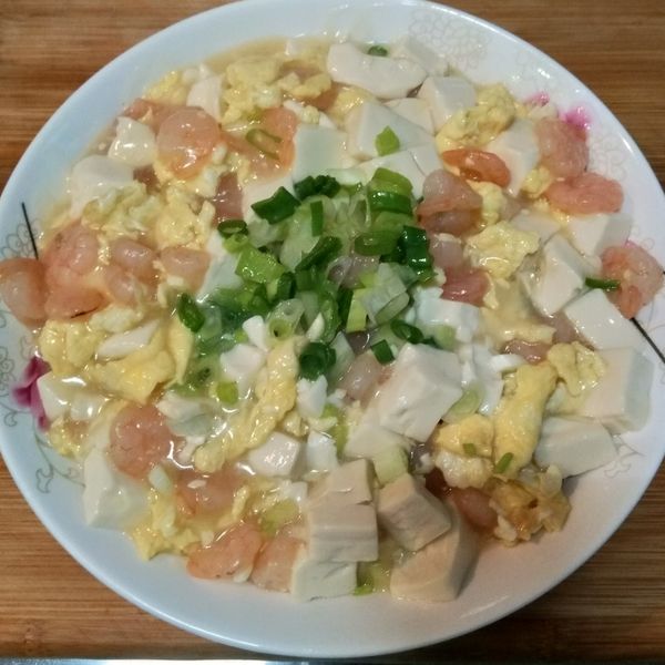 滑蛋蝦仁玉米燴豆腐
家常菜🍚新手晚餐：Hui Wen Kuo 一起做