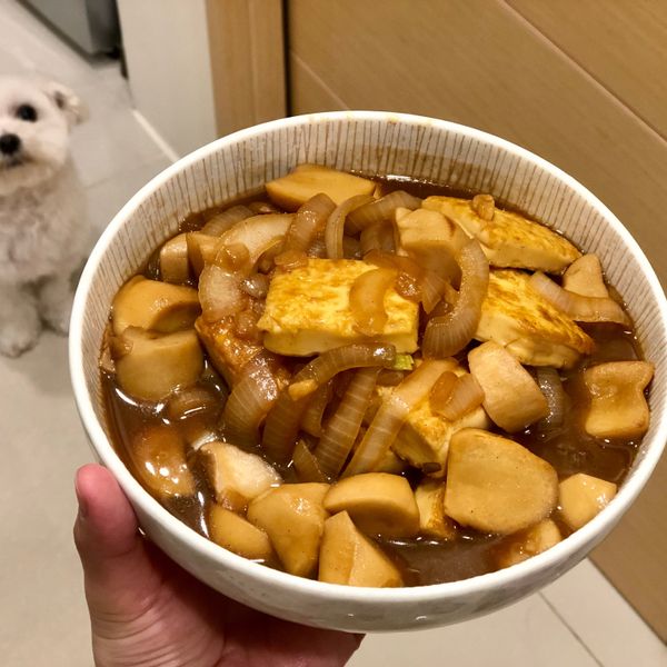 洋蔥鮑菇燒豆腐 : 程雅雰一起做