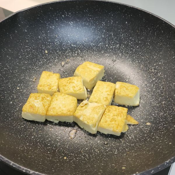 洋蔥鮑菇燒豆腐 : Louise一起做