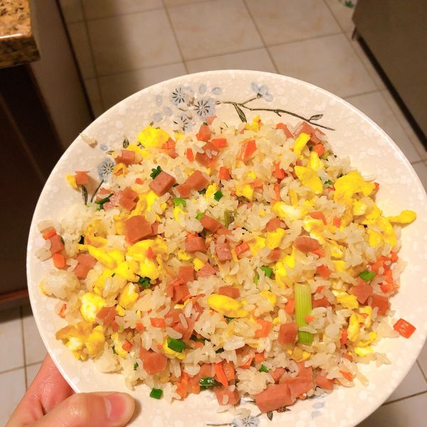 黃金火腿蛋炒飯 : kayla一起做
