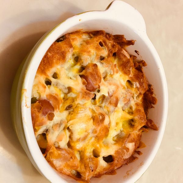 焗烤香腸飯：小黑 一起做