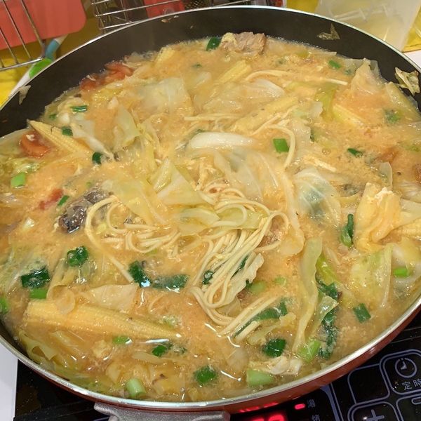 罐頭美食 - 蕃茄鯖魚麵:Jiwasi Aki 一起做