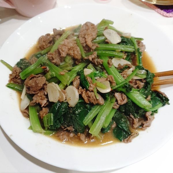 沙茶牛肉炒菠菜 : Sasa Chiang一起做