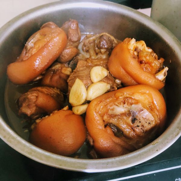 滷豬腳 : Jessica Chen一起做