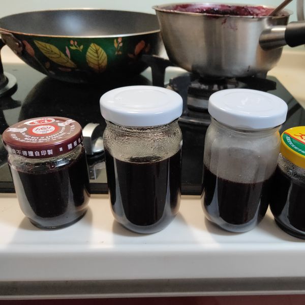 樹葡萄果醬：大豬頭北鼻 一起做