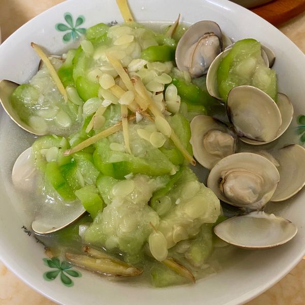 絲瓜蛤蜊 : 周萱一起做