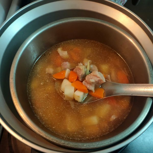 馬鈴薯燉豬肉：丸媽咪❤烘培小廚房 一起做