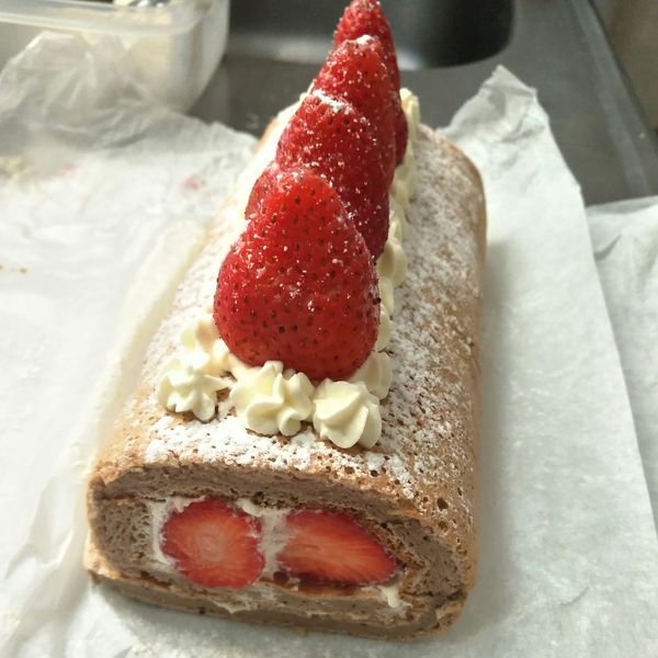 日式草莓棉花蛋糕卷：An Chi Wu 一起做