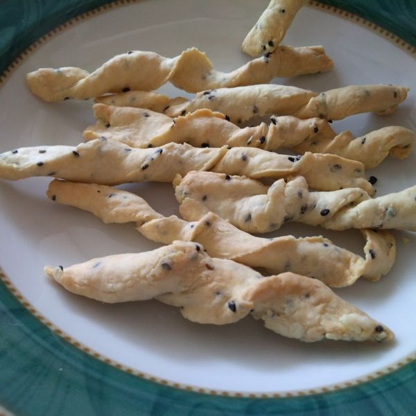 寶寶食譜【奶香芝麻餅乾】:葉子 一起做