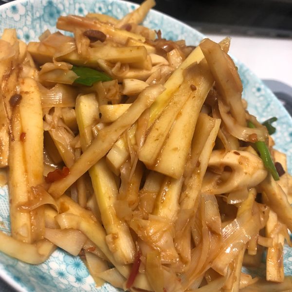 辣炒桂竹筍 : 林 も儿一起做