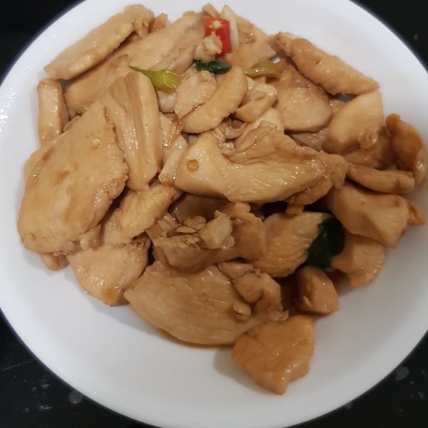 蔥爆雞柳：Cindy🐰兔寶 一起做