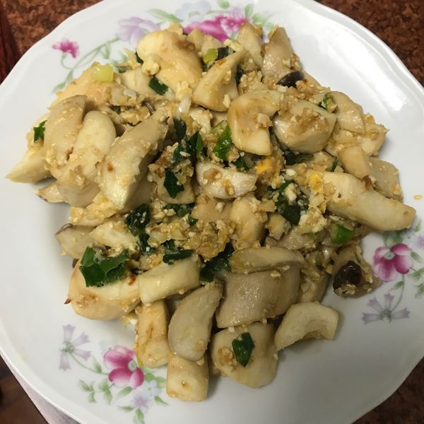 鹹蛋杏鮑菇 : 瑞寶寶一起做