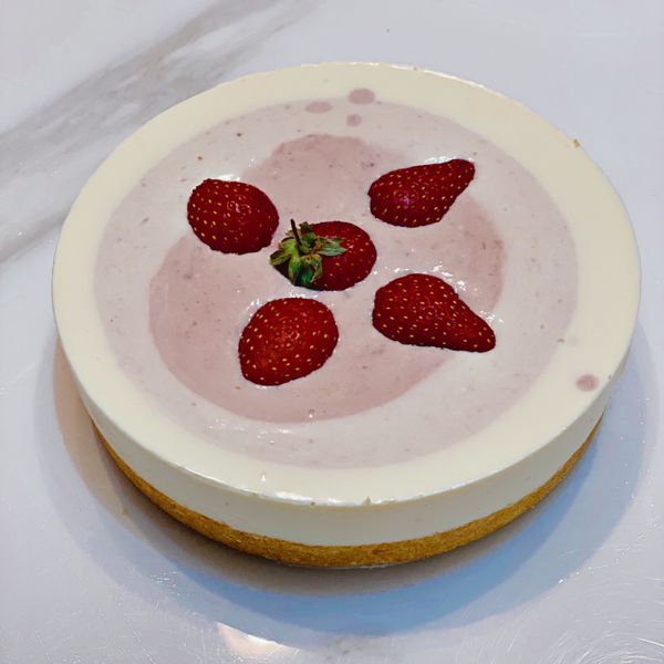 草莓漸層生乳酪蛋糕【免烤箱、超詳細步驟】 : Penny一起做