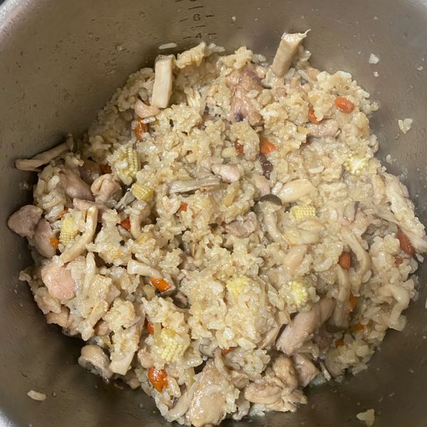 香噴噴麻油雞飯（無骨雞腿排） : 喬伊一起做