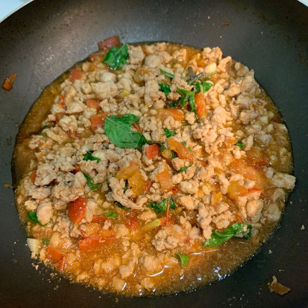 泰式打拋豬：彤彤 一起做