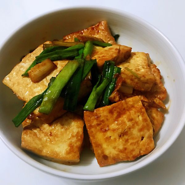 超簡單10分鐘懶人料理：蔥燒板豆腐 : Edam一起做