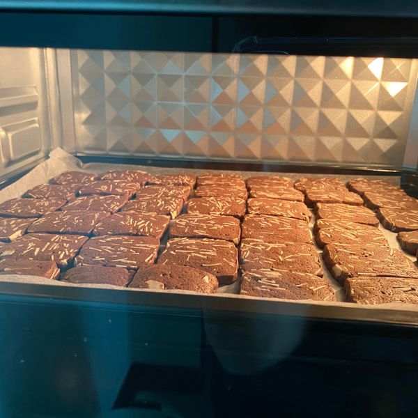 巧克力杏仁餅乾：芳茹 一起做