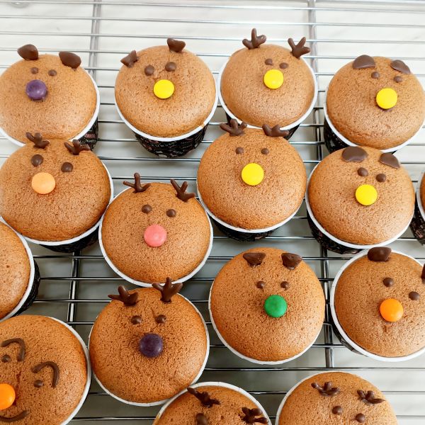 撞牆n次的戚風杯子蛋糕（附失敗案例分析）：林姍兒 一起做