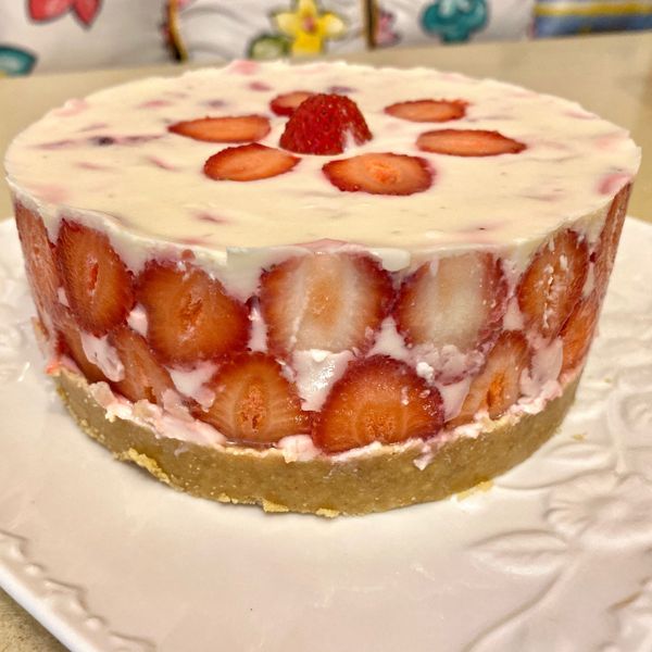 【免烤箱】特濃草莓生乳酪蛋糕:怡芳 一起做