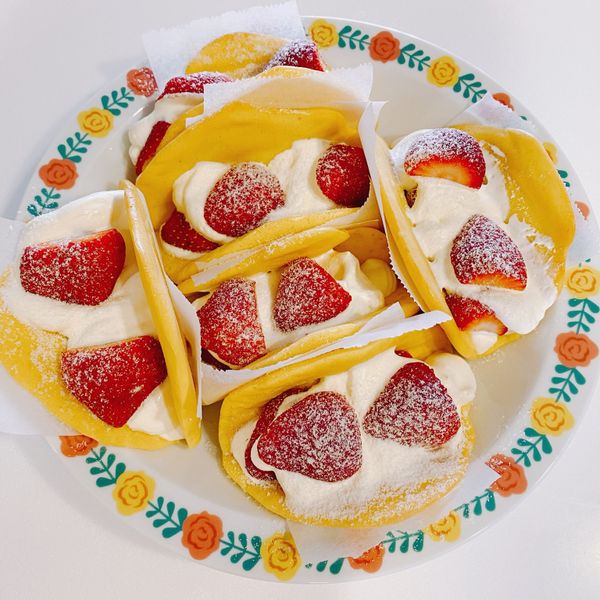 韓國流行排隊甜點。草莓蛋糕捲 : Cynthia Hsing一起做