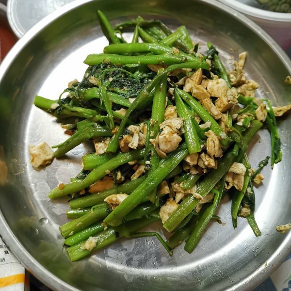 鹹蛋炒空心菜：Alberta Ding 一起做