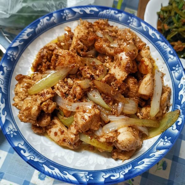 奶油洋蔥雞丁：Alberta Ding 一起做