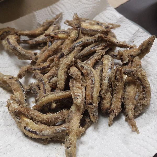 酥炸丁香魚 : Vicky一起做