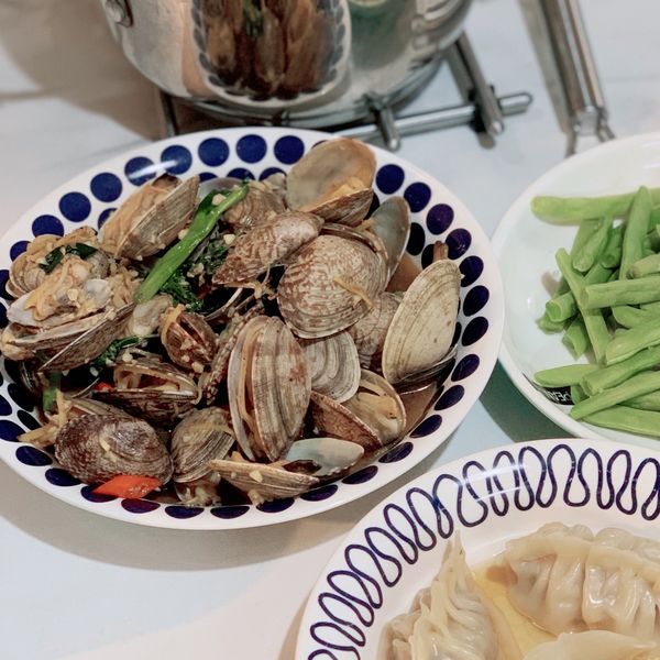 九層塔炒海瓜子：黃潔西的釜山人生 一起做