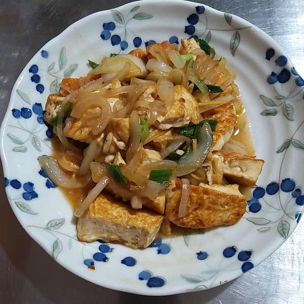 洋蔥🧅燒豆腐 : nina一起做