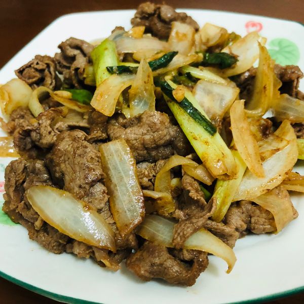 雙蔥爆牛肉 : Pei-Wen Chang一起做